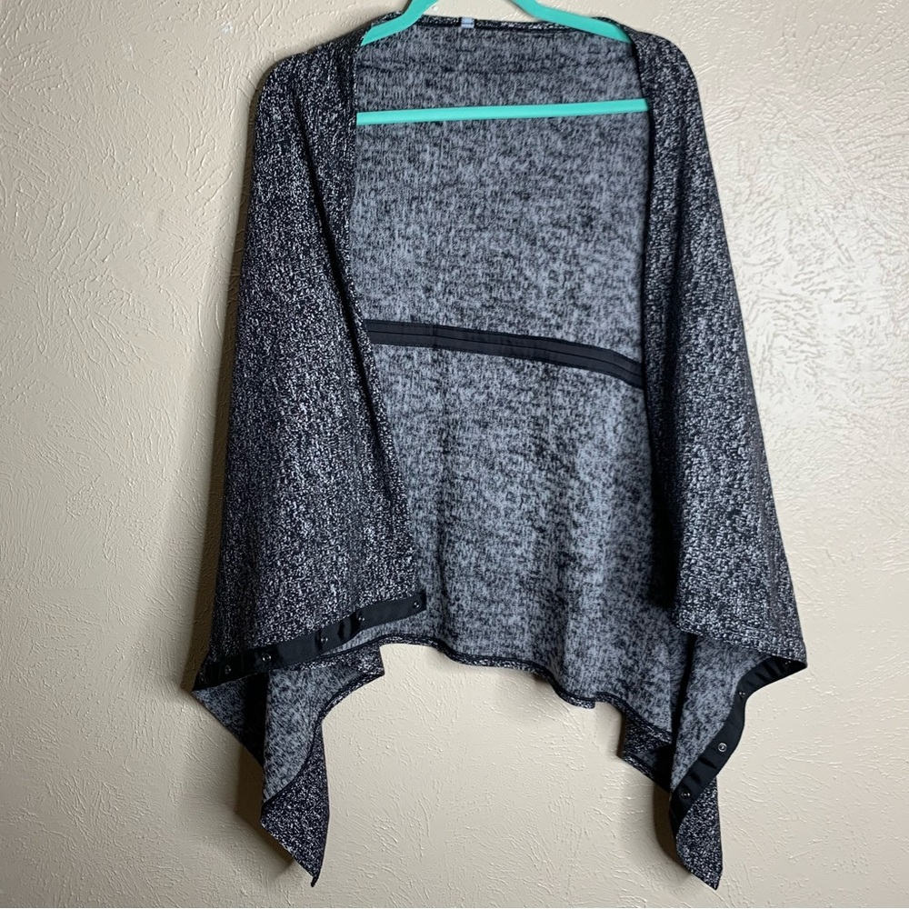 Lululemon Vinyasa Scarf Marled Black‎ - Picture 3 of 5